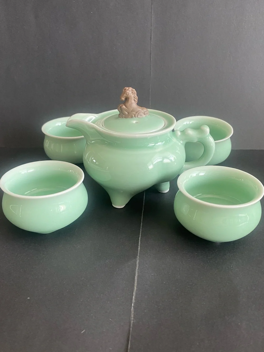Vtg Chinese Gongfu Celadon Tea Pot 4 Cups Set Jade Green Glaze Horse On The Lid